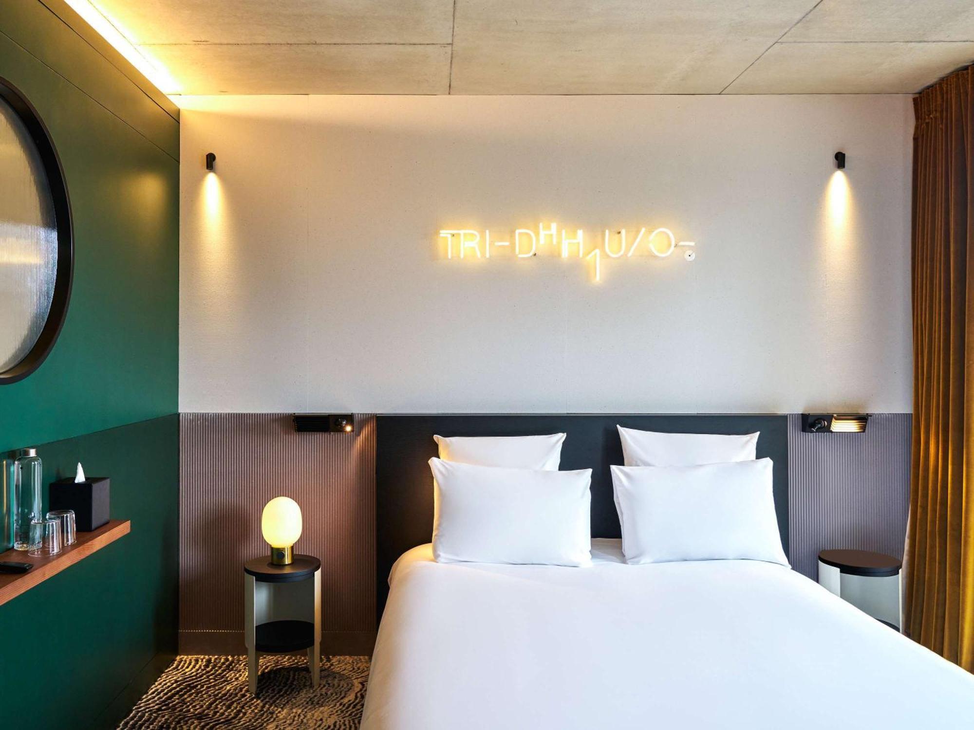 Отель Tribe Paris Клиши Экстерьер фото